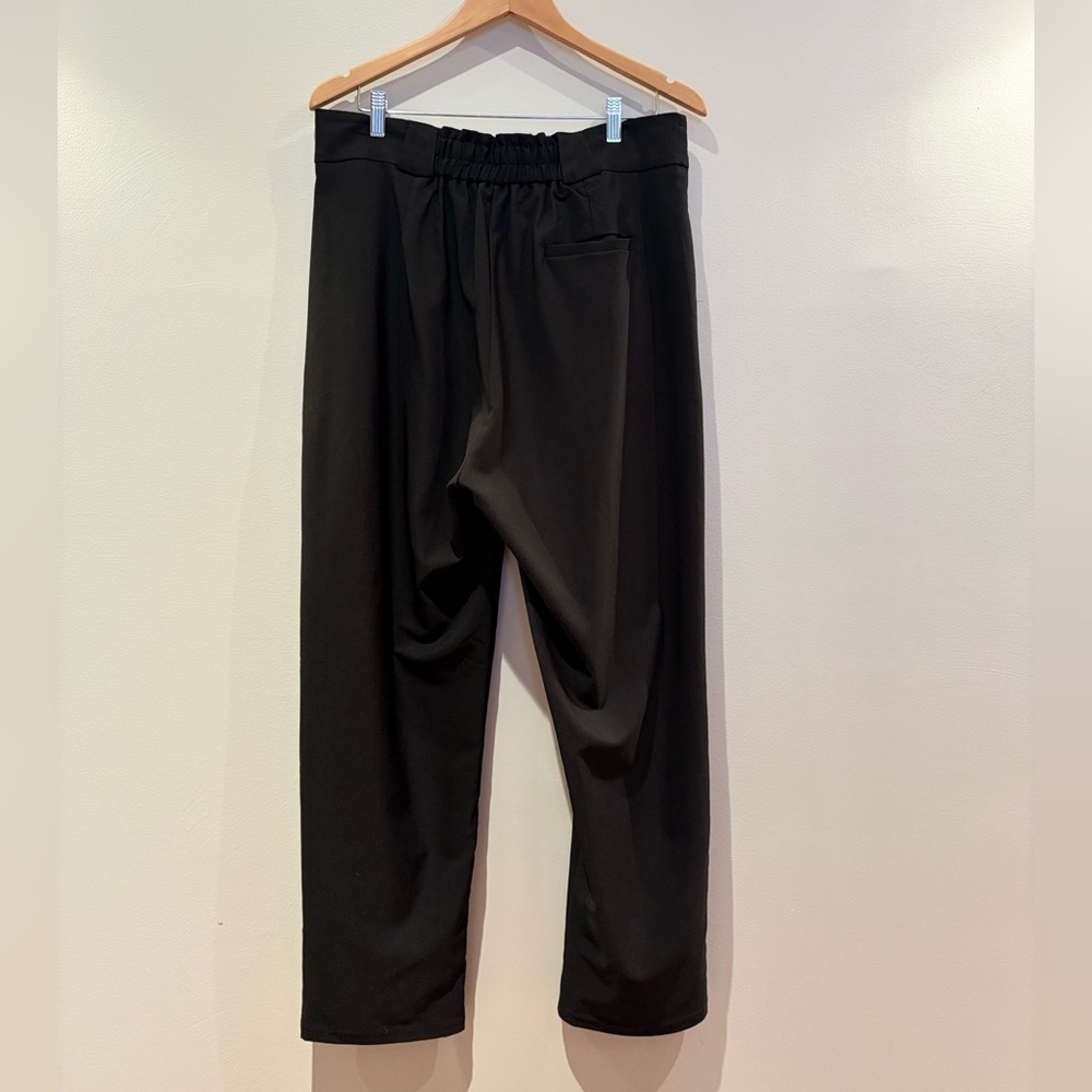 Classic Black Woman’s Dress Pants - Size XL - Picture 4 of 7